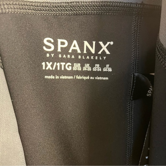 Spanx Cropped Icon Leggings in Very Black NWT Size 1X - Picture 6 of 6